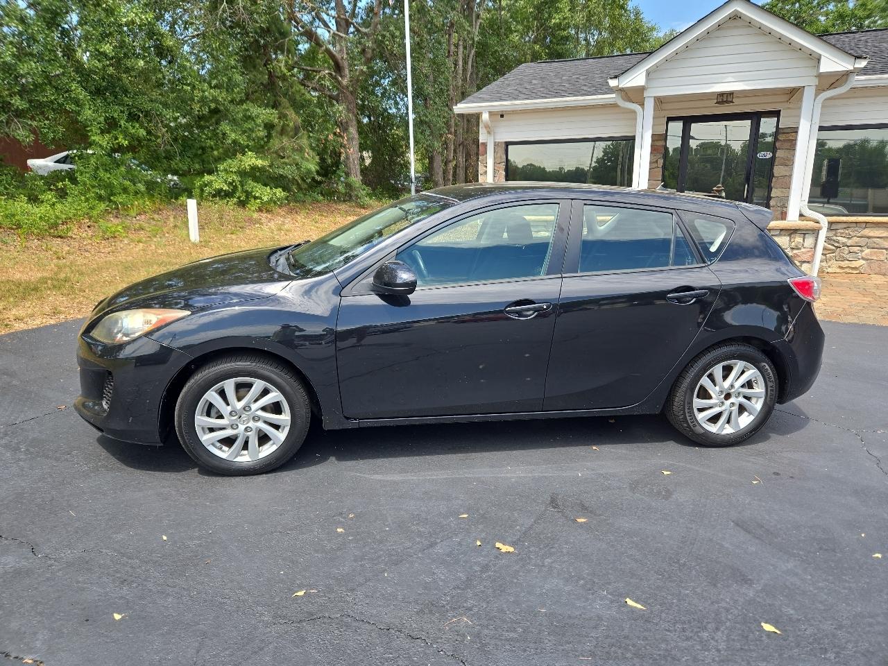 2012 Mazda MAZDA3 I Touring 5-Door