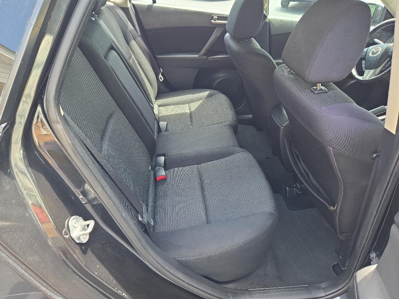 Mazda MAZDA3 I Touring 5-Door 2012