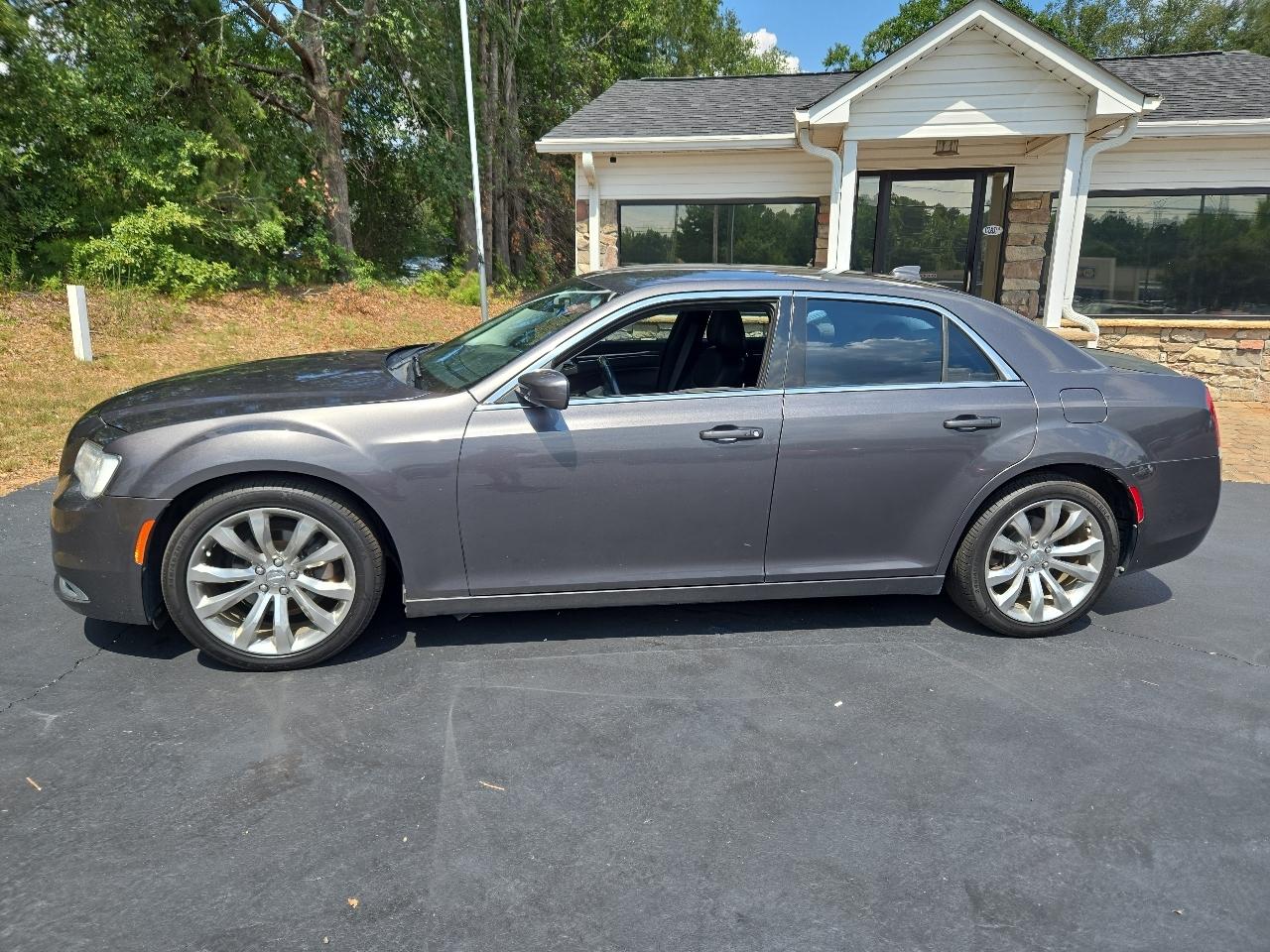 Chrysler 300 Touring 2019
