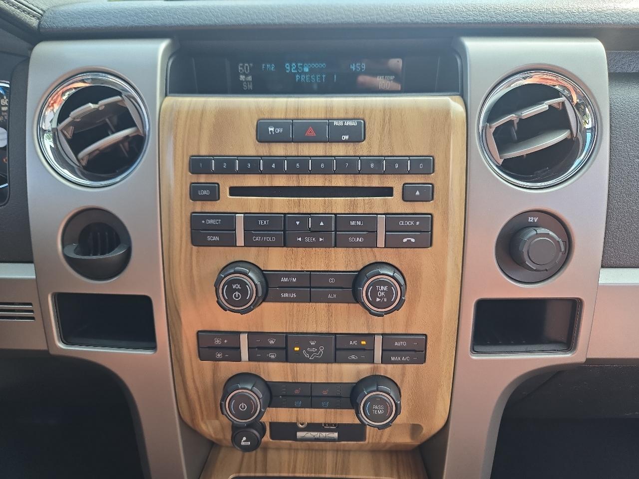 Ford F-150 Lariat 2011