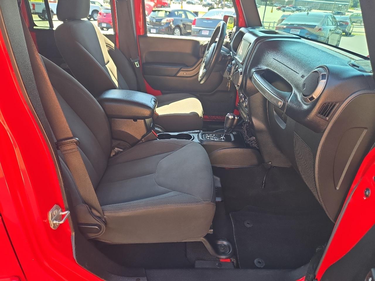 Jeep Wrangler Unlimited Sport 4WD 2016