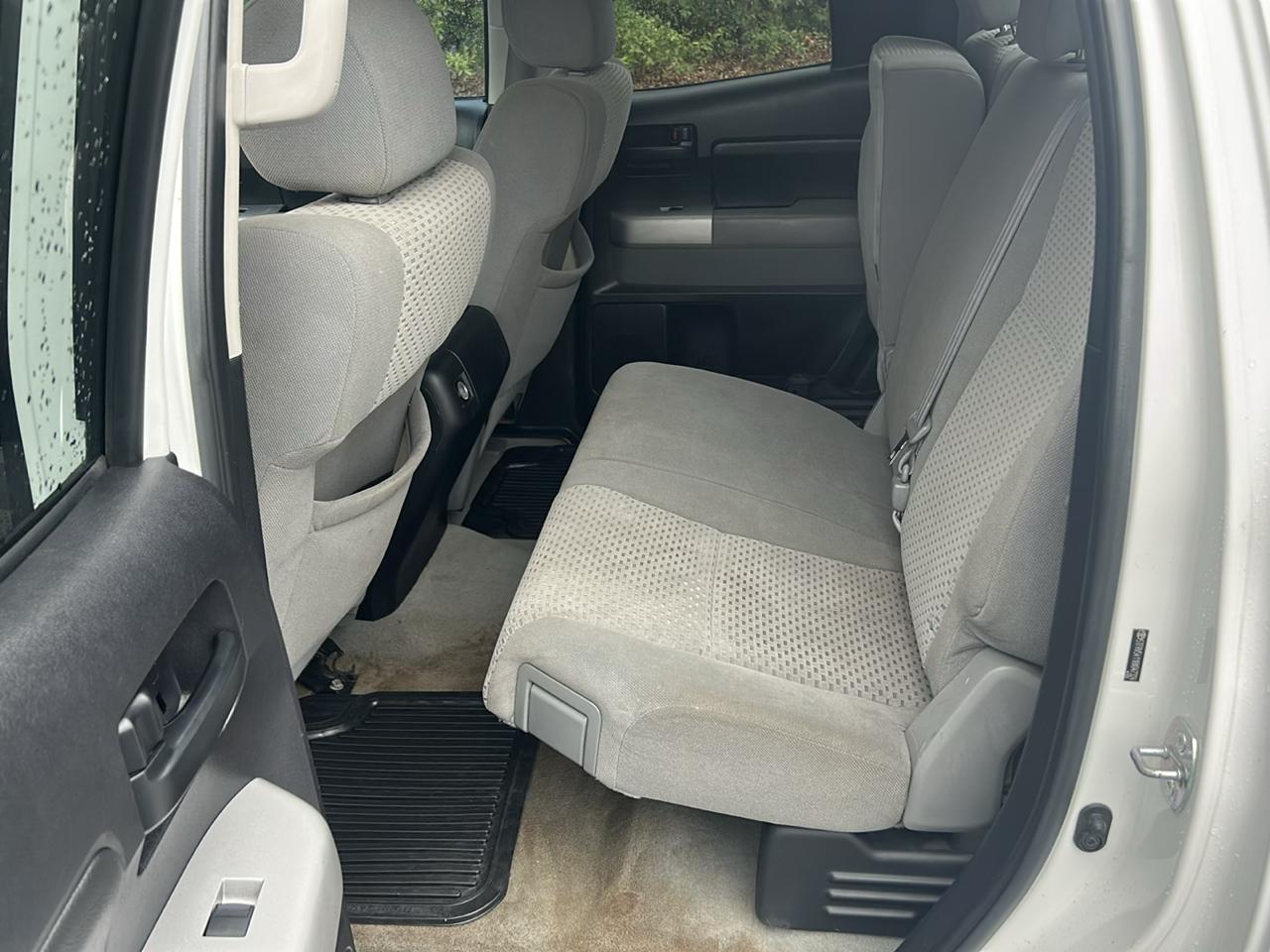 Toyota Tundra 2WD Double 145.7" 5.7L V8 SR5 (Natl 2008