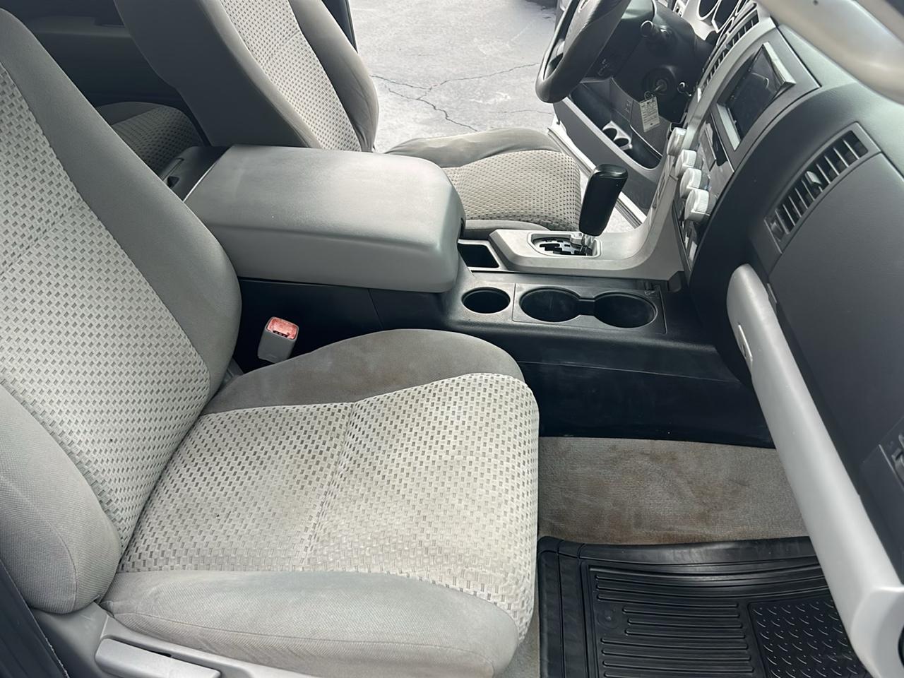Toyota Tundra 2WD Double 145.7" 5.7L V8 SR5 (Natl 2008