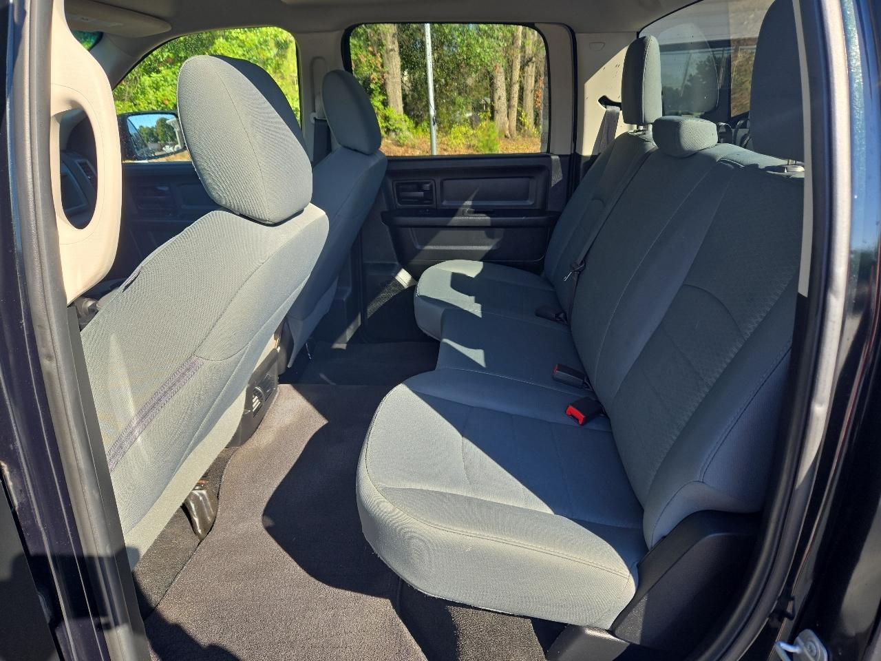 RAM 1500 Tradesman Crew Cab 4WD 2017