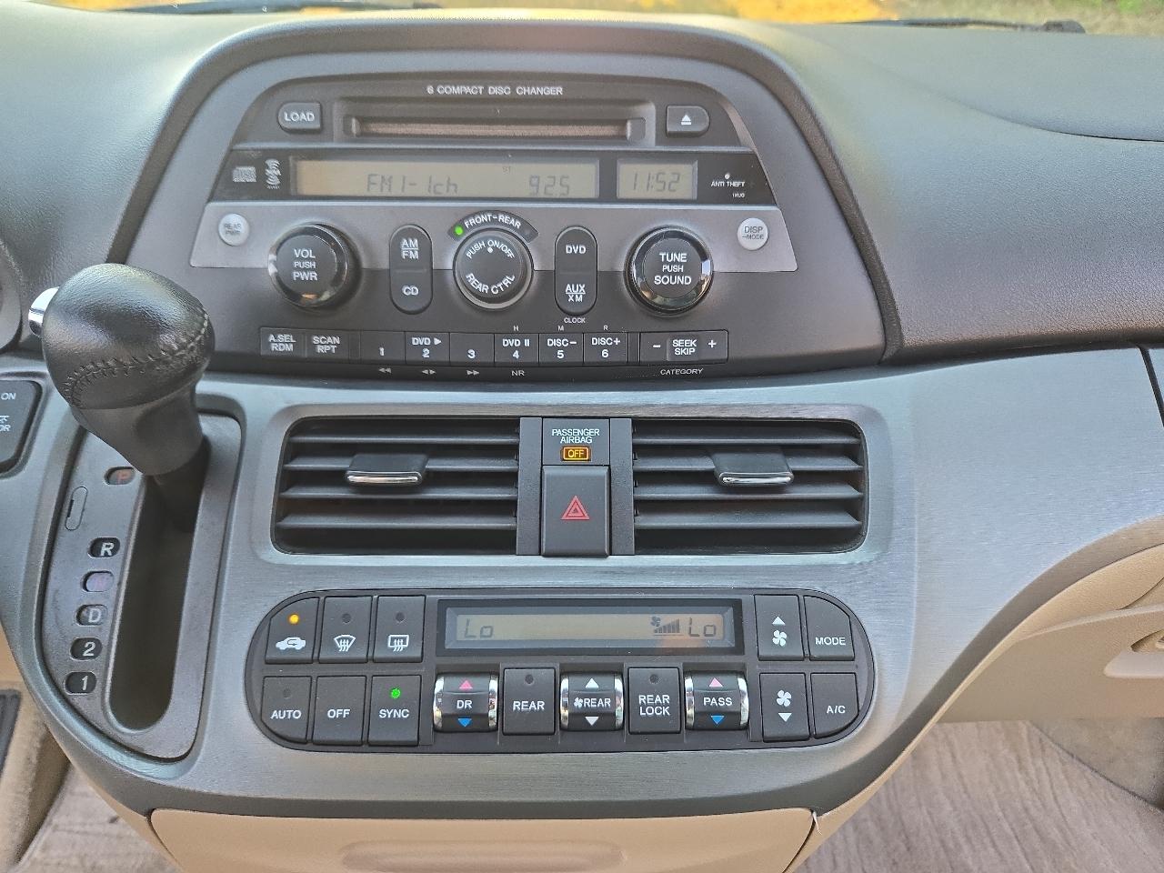 Honda Odyssey EX-L w/ DVD and Navigation 2007