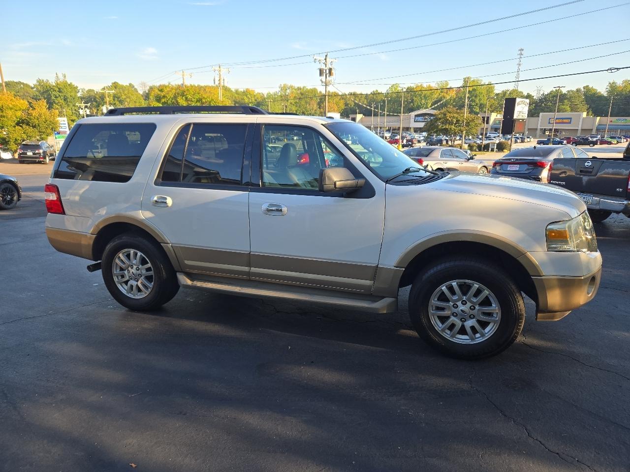 Ford Expedition XLT 2013