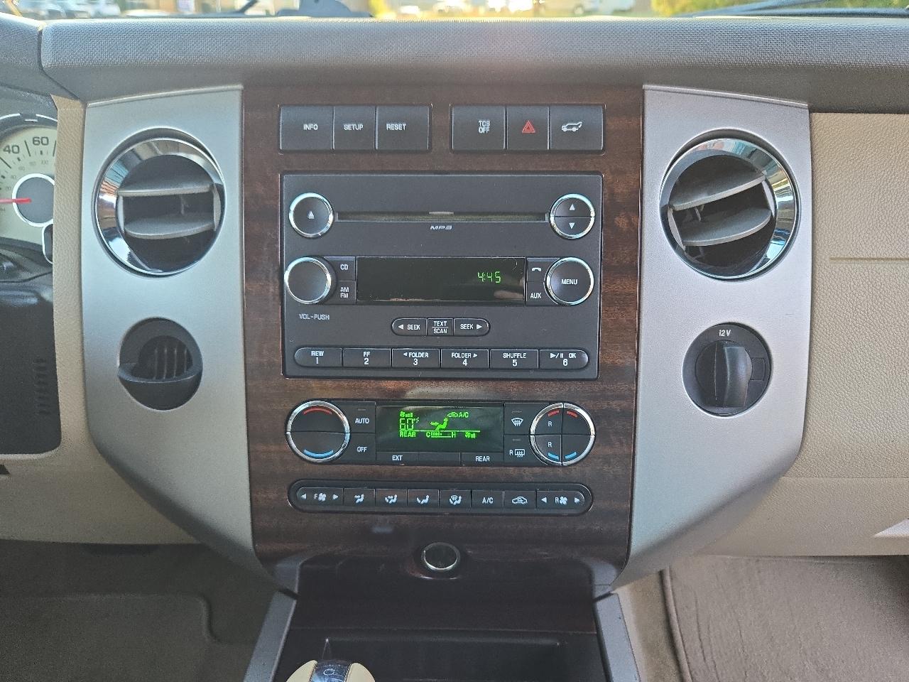 Ford Expedition XLT 2013