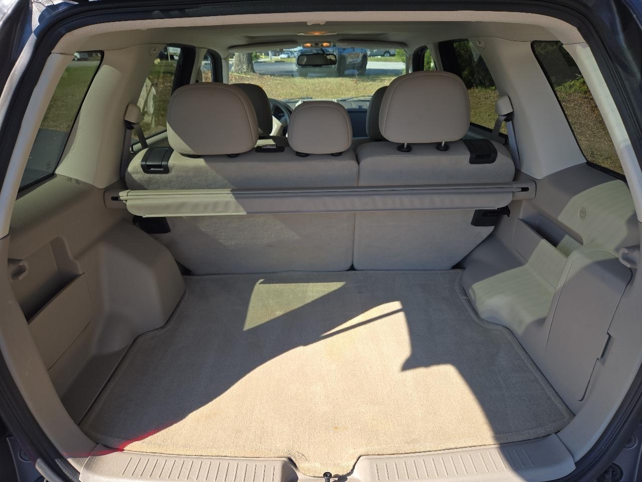 Ford Escape XLT FWD 2011