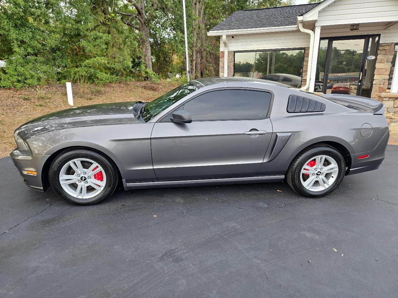 Ford Mustang V6 Coupe 2014