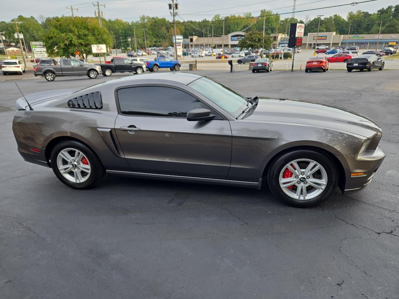 Ford Mustang V6 Coupe 2014