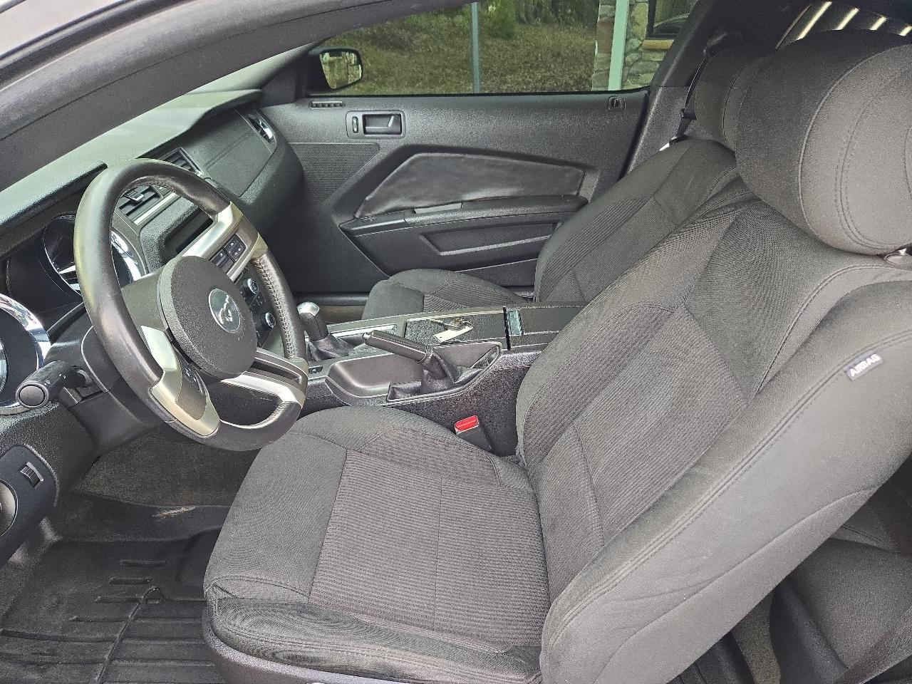 Ford Mustang V6 Coupe 2014