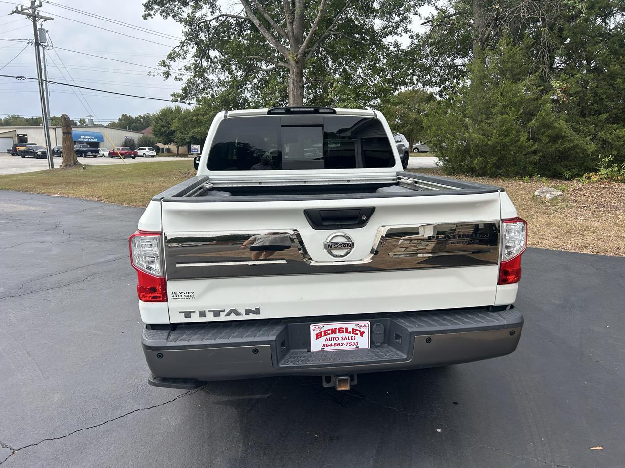 Nissan Titan Platinum Reserve Crew Cab 2WD 2017