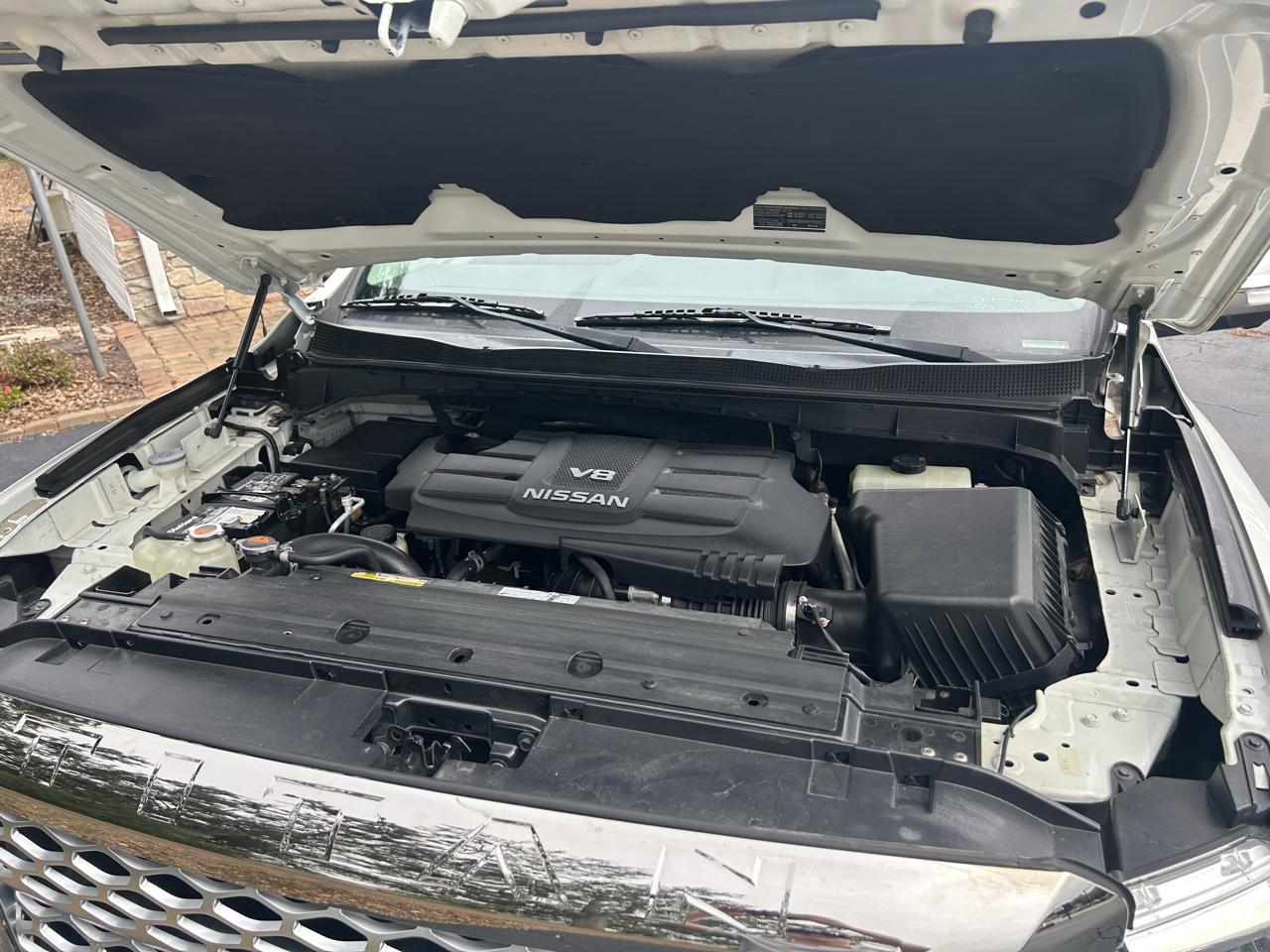 Nissan Titan Platinum Reserve Crew Cab 2WD 2017