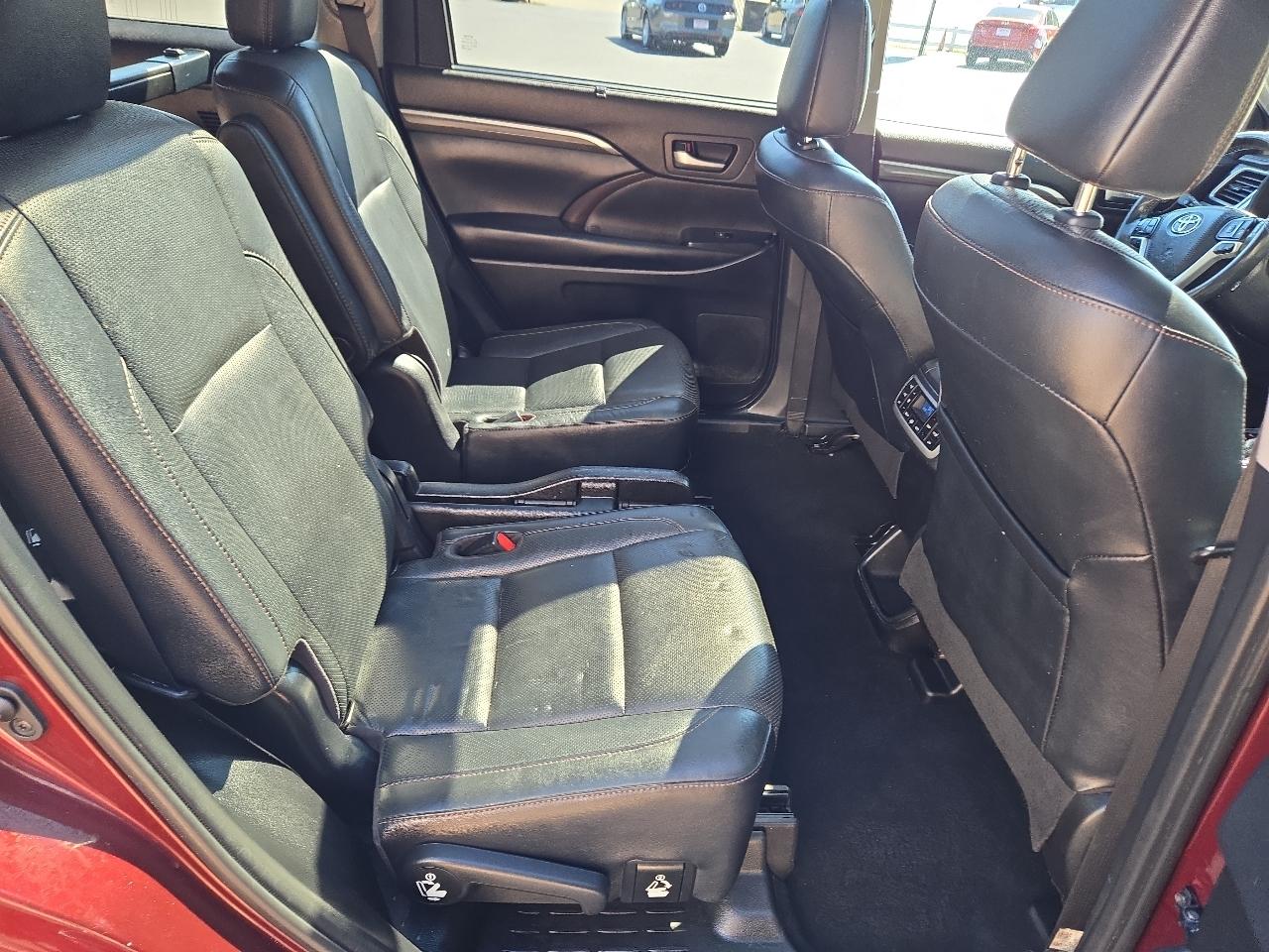 Toyota Highlander Limited AWD V6 2019