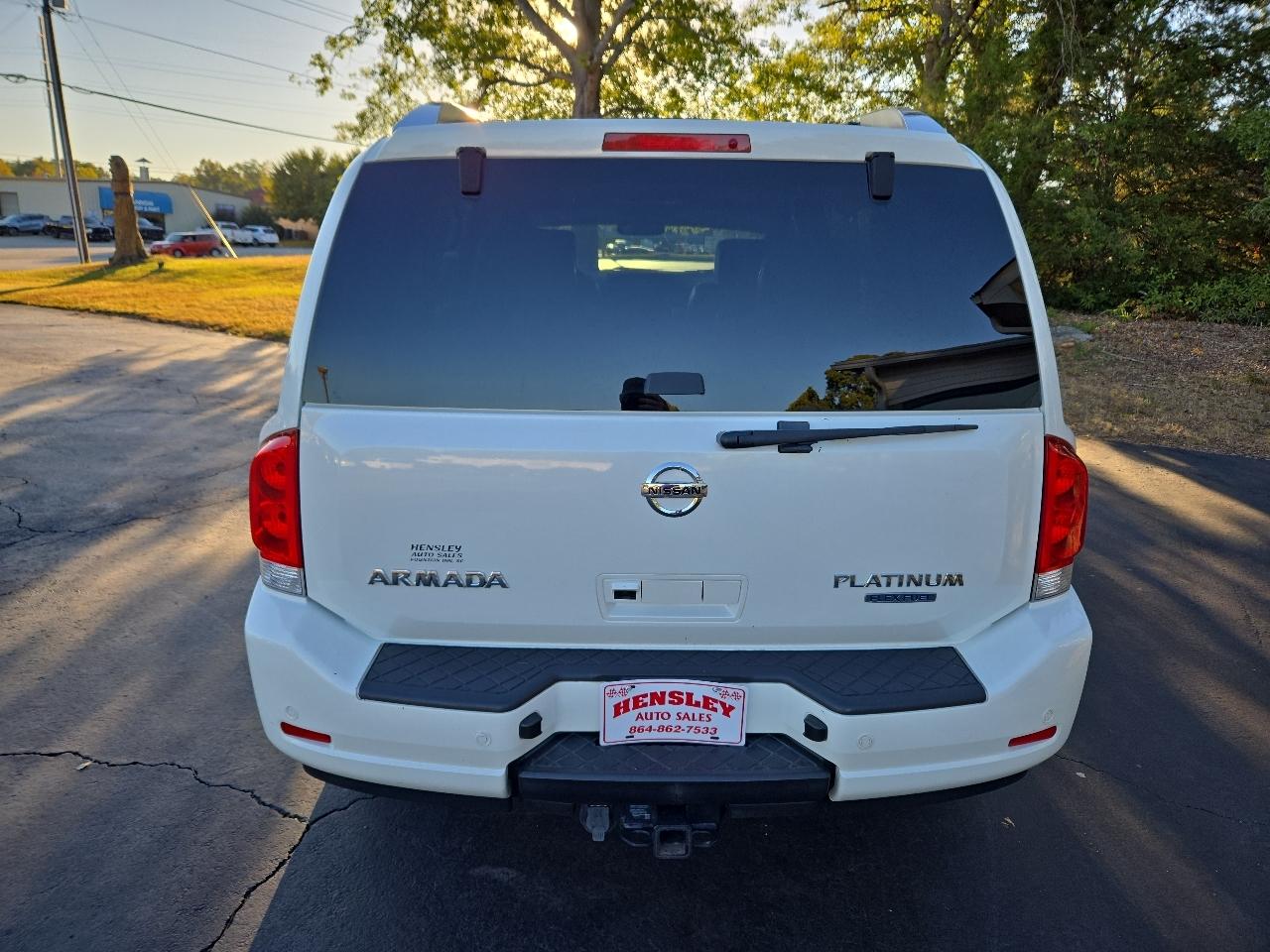 Nissan Armada Platinum 4WD 2015