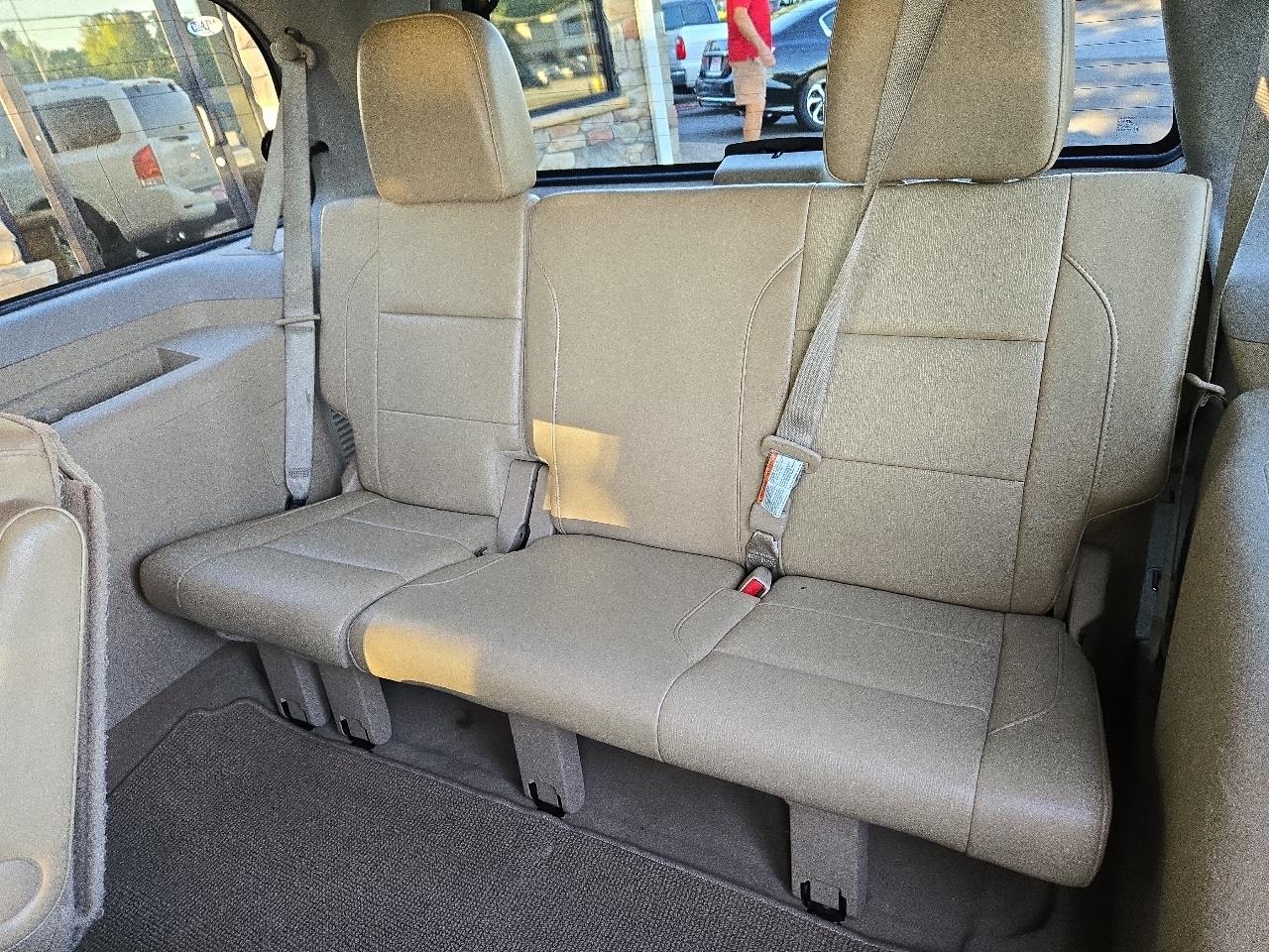 Nissan Armada Platinum 4WD 2015
