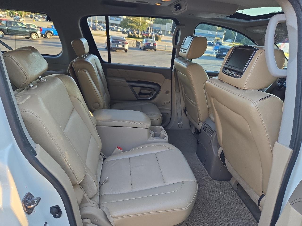 Nissan Armada Platinum 4WD 2015