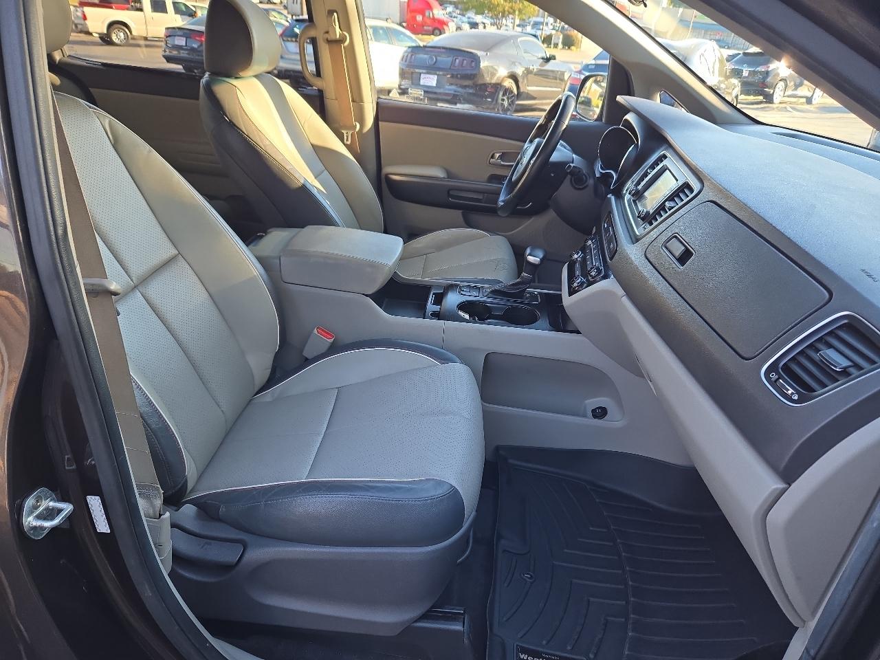 Kia Sedona LX 2017