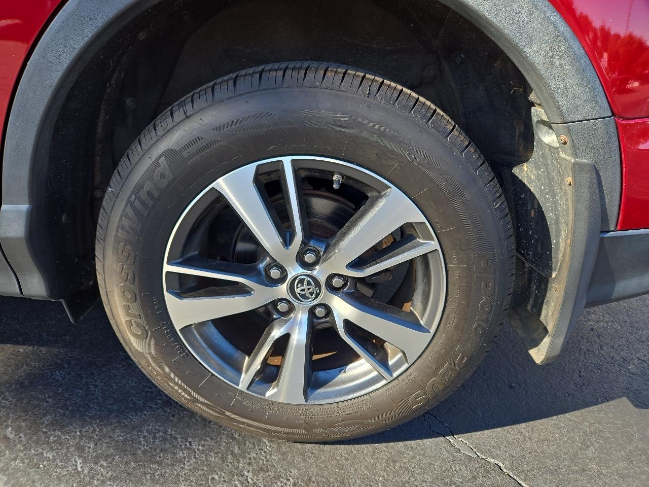 Toyota RAV4 XLE AWD 2018
