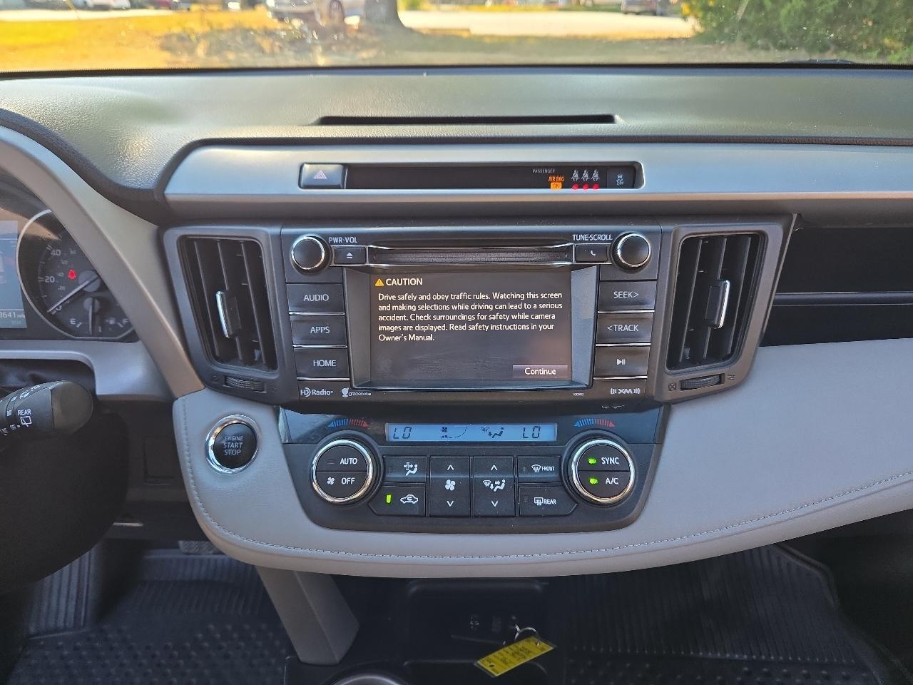 Toyota RAV4 XLE AWD 2018