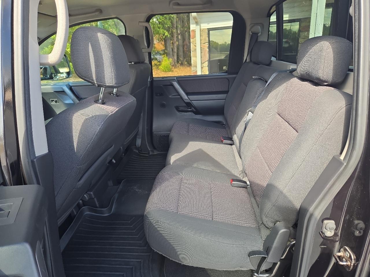 Nissan Titan SE Crew Cab 4WD 2009