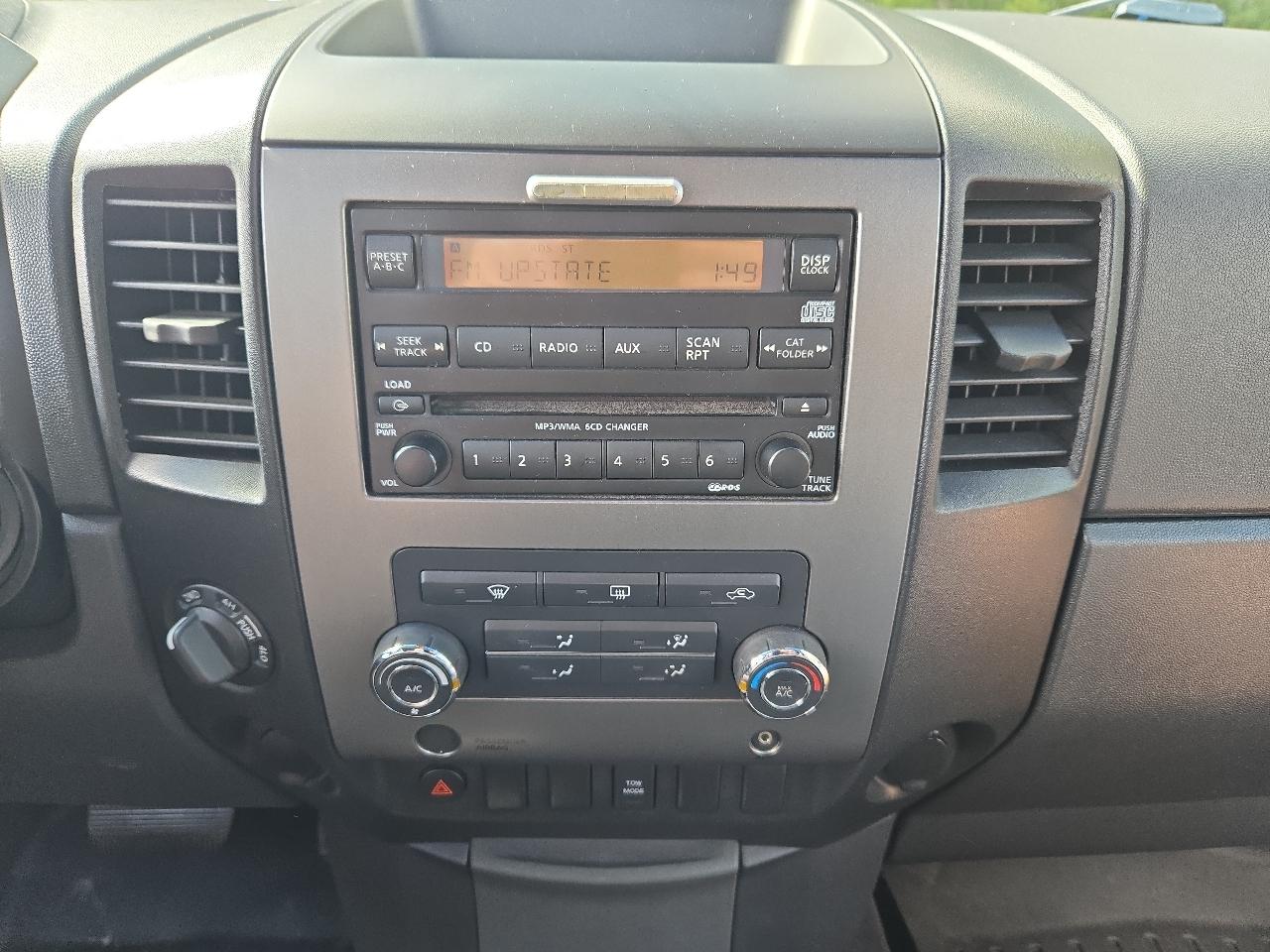 Nissan Titan SE Crew Cab 4WD 2009