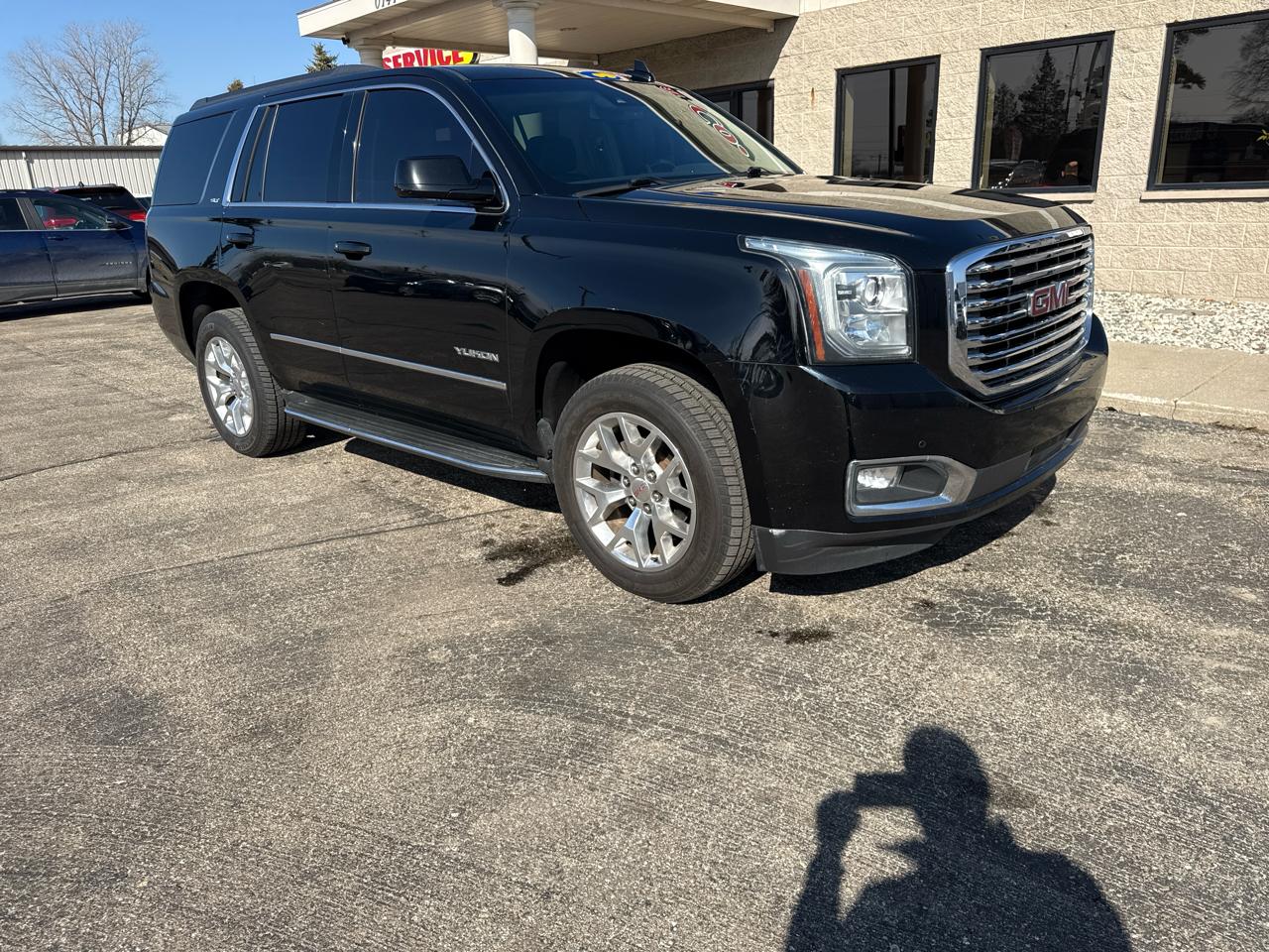 GMC Yukon SLT 4WD 2017