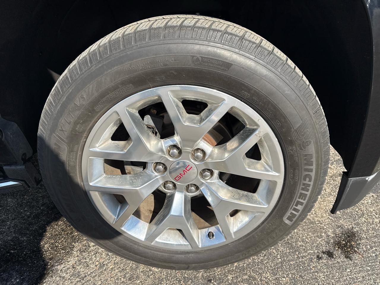 GMC Yukon SLT 4WD 2017