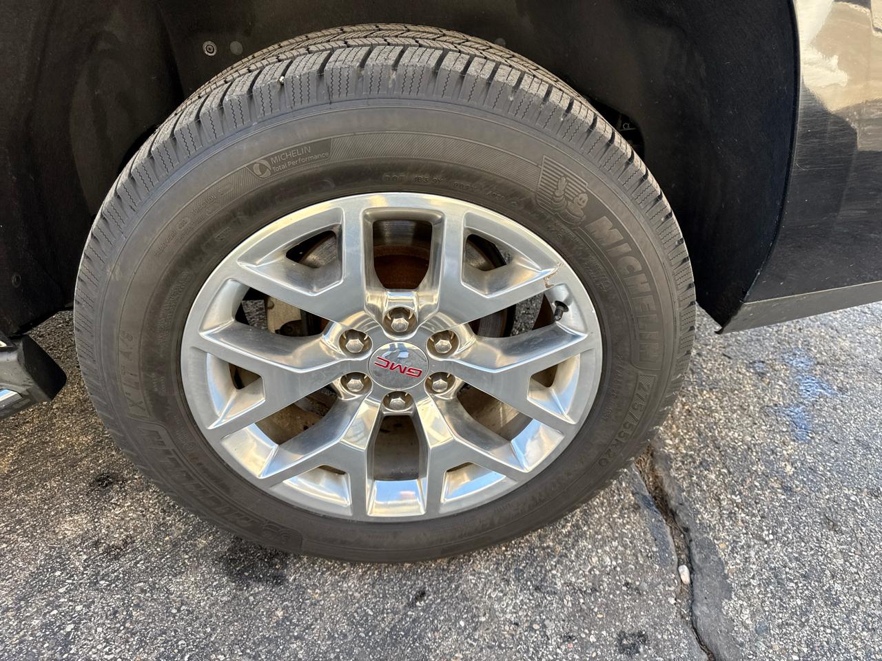 GMC Yukon SLT 4WD 2017