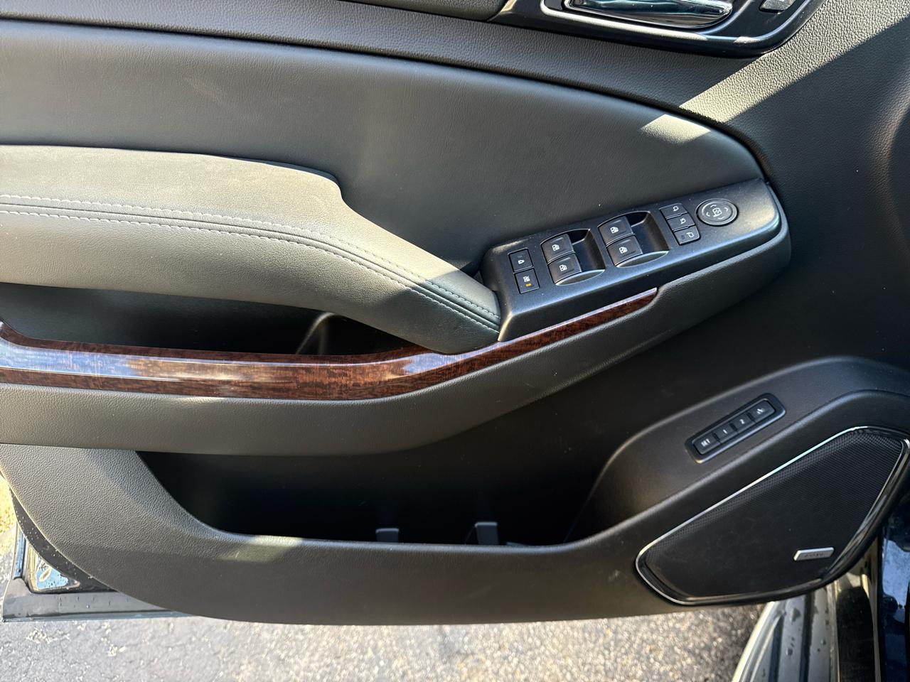 GMC Yukon SLT 4WD 2017