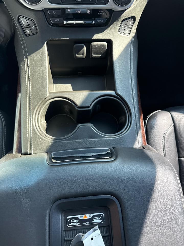 GMC Yukon SLT 4WD 2017