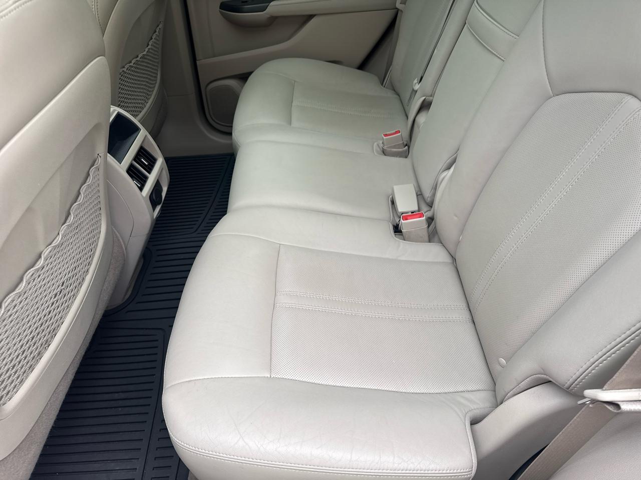 Cadillac SRX AWD 4dr Luxury Collection 2012