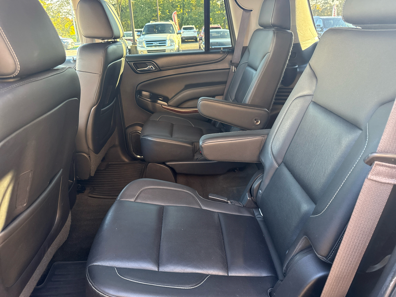 GMC Yukon 4WD 4dr SLT 2015 GMC Yukon 4WD 4dr SLT 2015