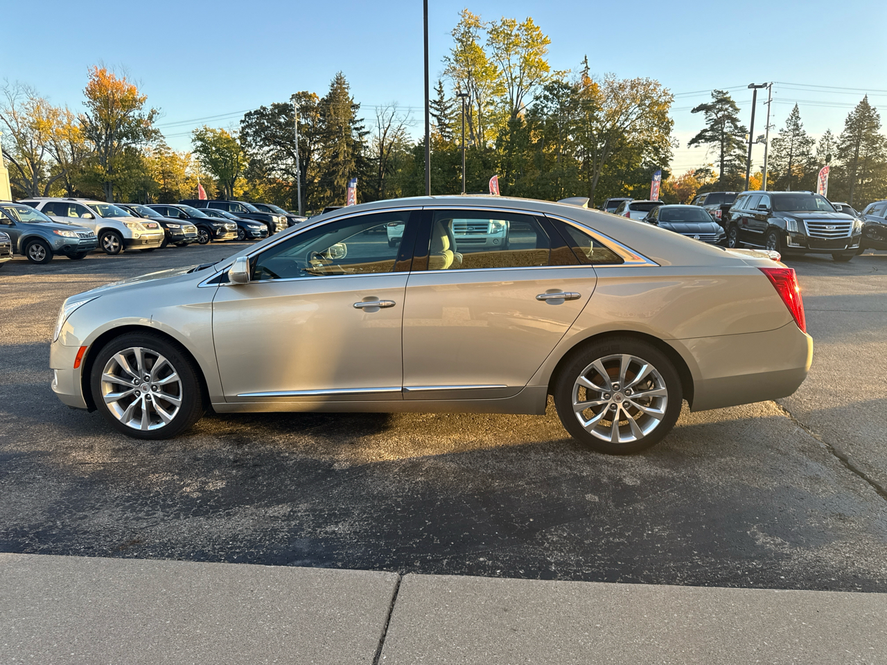 Cadillac XTS 4dr Sdn Luxury AWD 2015 Cadillac XTS 4dr Sdn Luxury AWD 2015