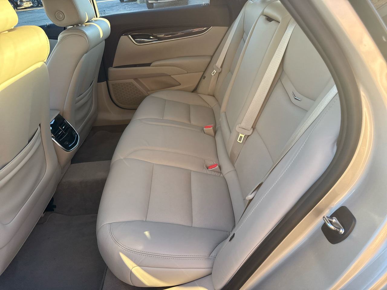 Cadillac XTS 4dr Sdn Luxury AWD 2015 Cadillac XTS 4dr Sdn Luxury AWD 2015