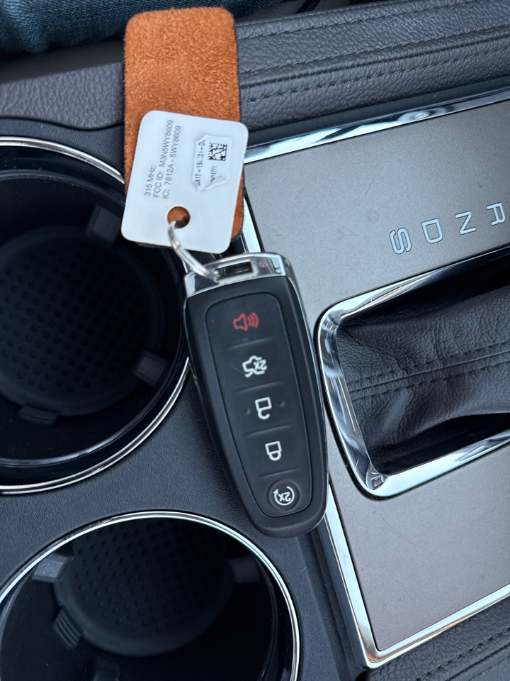 Lincoln MKX AWD 4dr 2013 Lincoln MKX AWD 4dr 2013