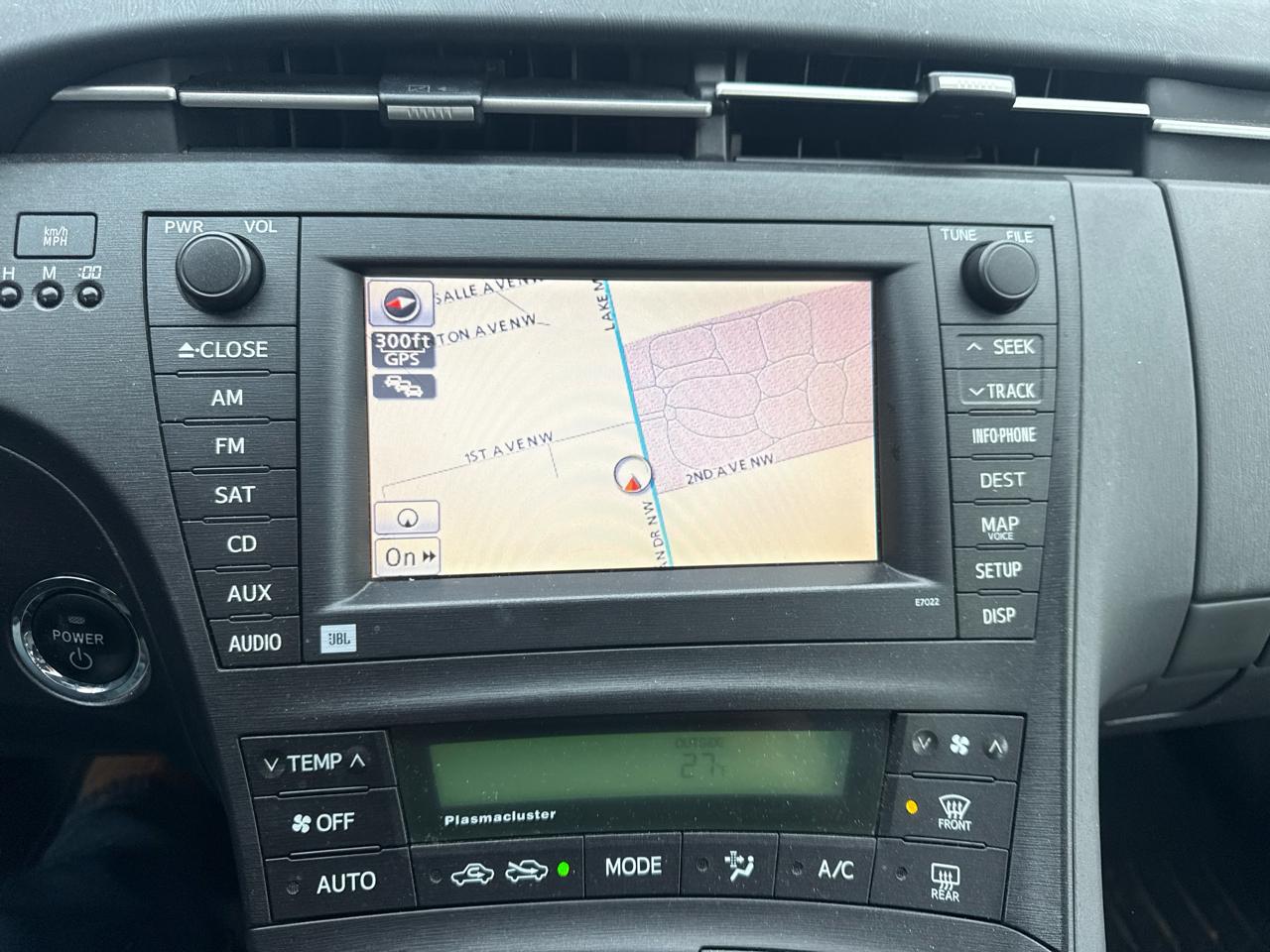 Toyota Prius 5dr HB III (Natl) 2011