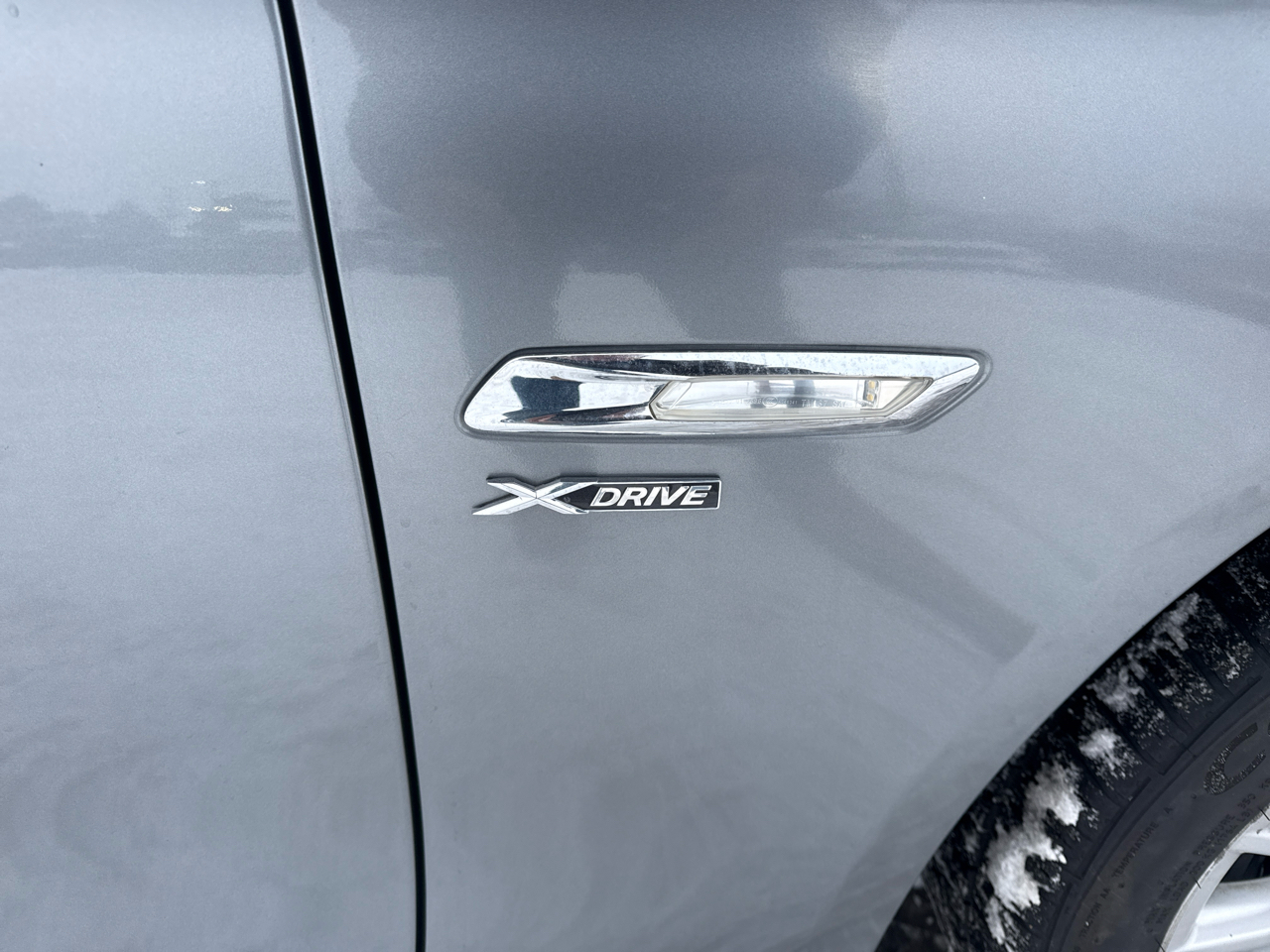 BMW 5 Series 4dr Sdn 535i xDrive AWD 2012