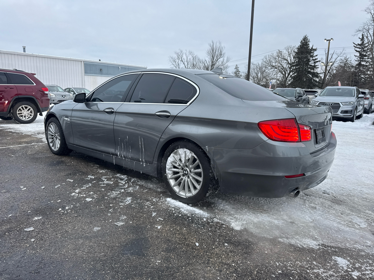 BMW 5 Series 4dr Sdn 535i xDrive AWD 2012