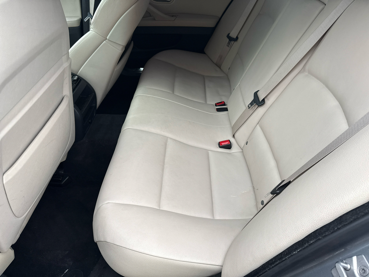 BMW 5 Series 4dr Sdn 535i xDrive AWD 2012