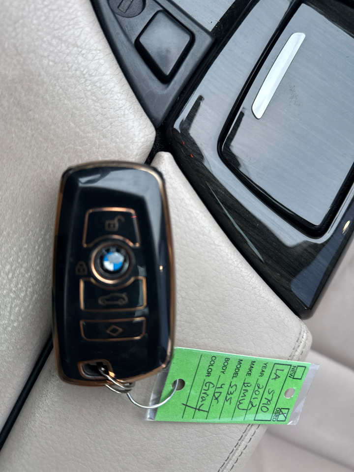 BMW 5 Series 4dr Sdn 535i xDrive AWD 2012