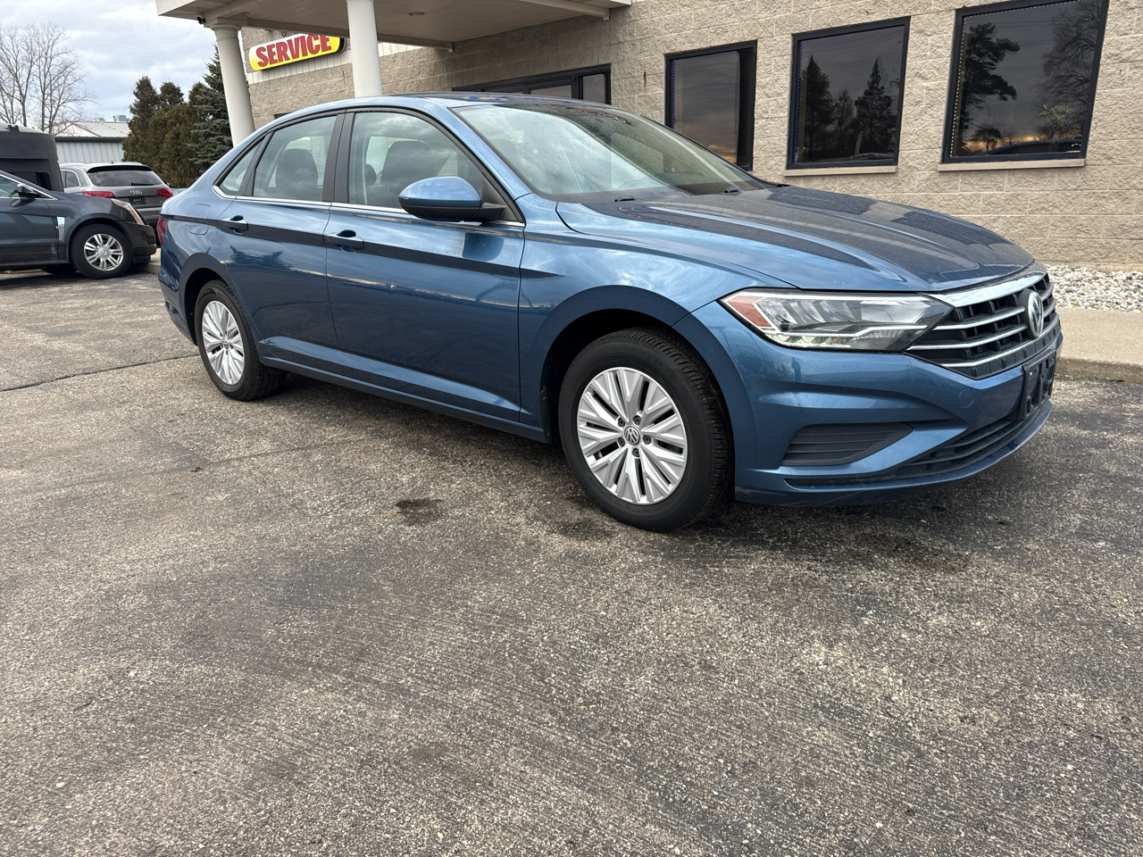 Volkswagen Jetta R-Line Auto w/SULEV 2019