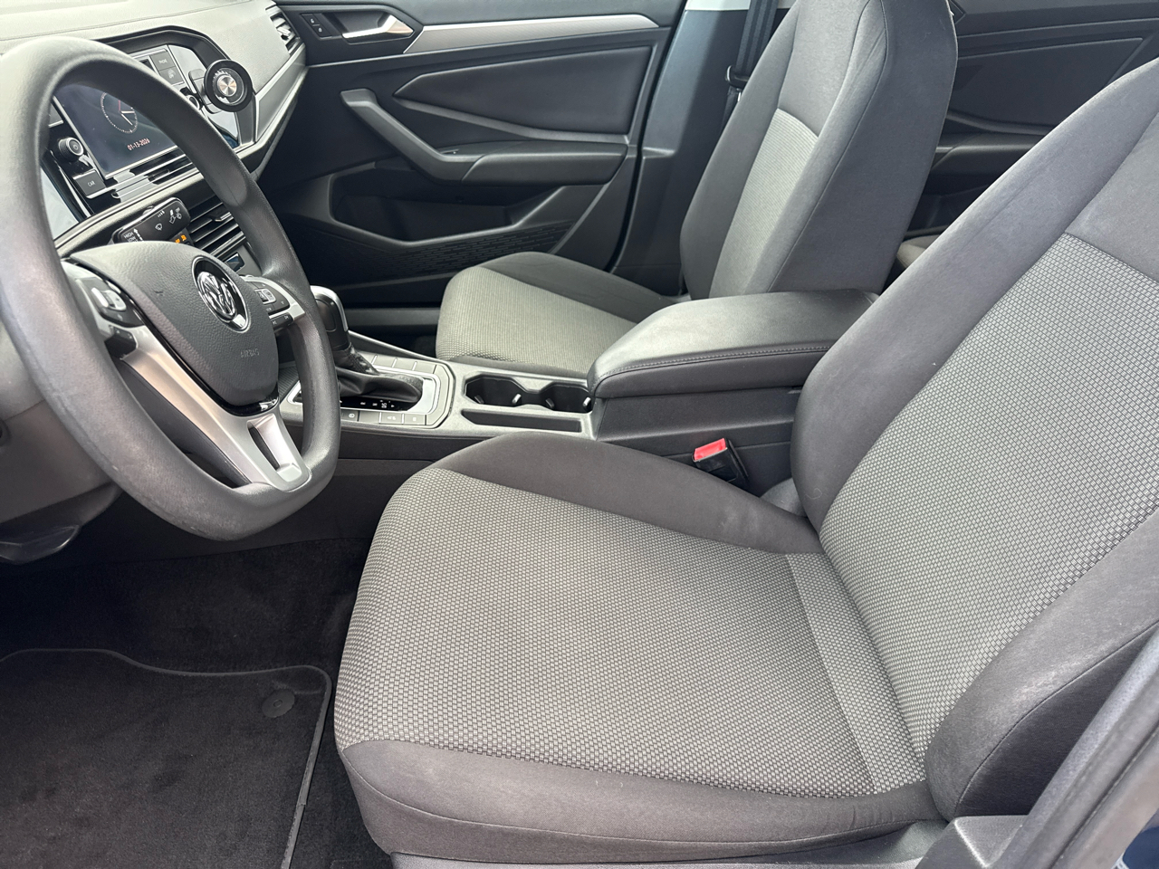 Volkswagen Jetta R-Line Auto w/SULEV 2019