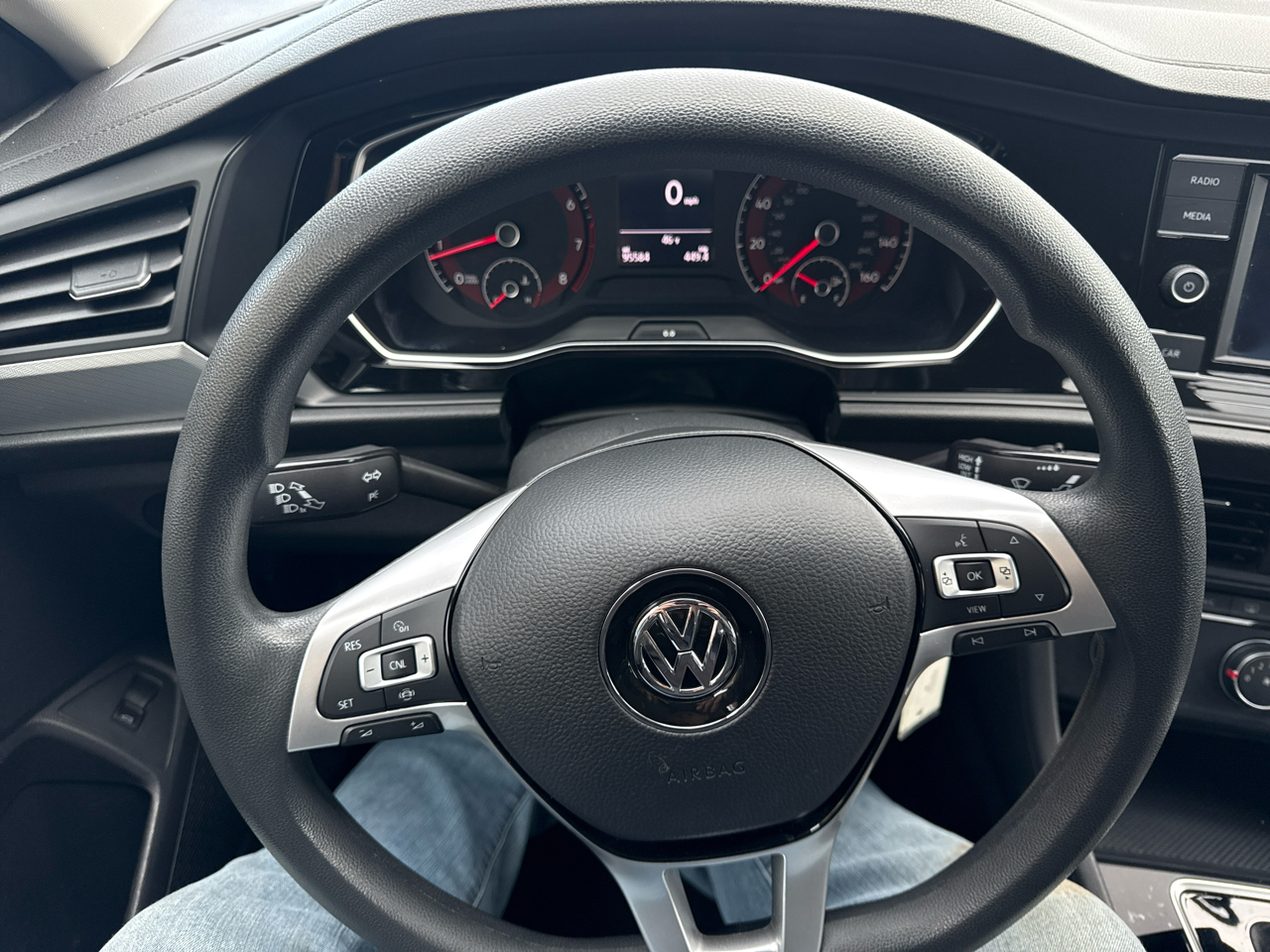 Volkswagen Jetta R-Line Auto w/SULEV 2019