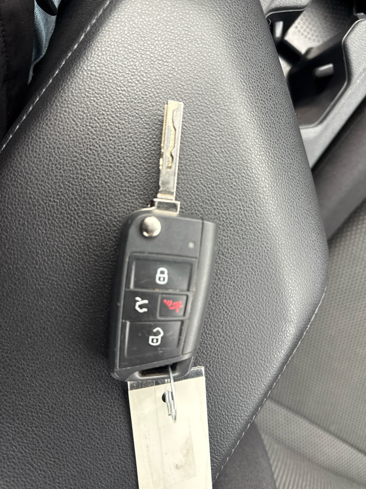 Volkswagen Jetta R-Line Auto w/SULEV 2019