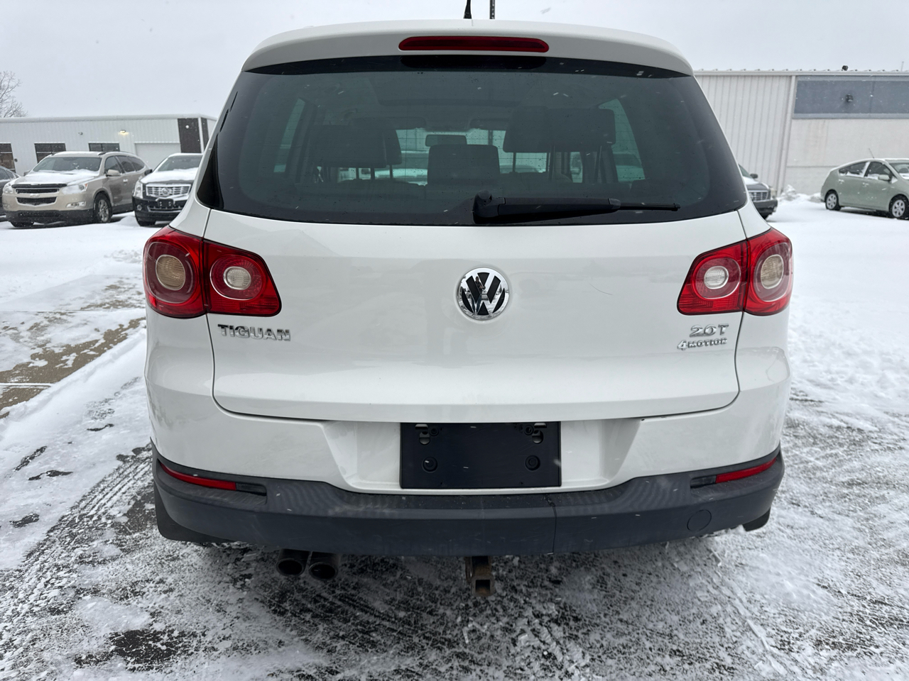 Volkswagen Tiguan 4WD 4dr S 4Motion 2011