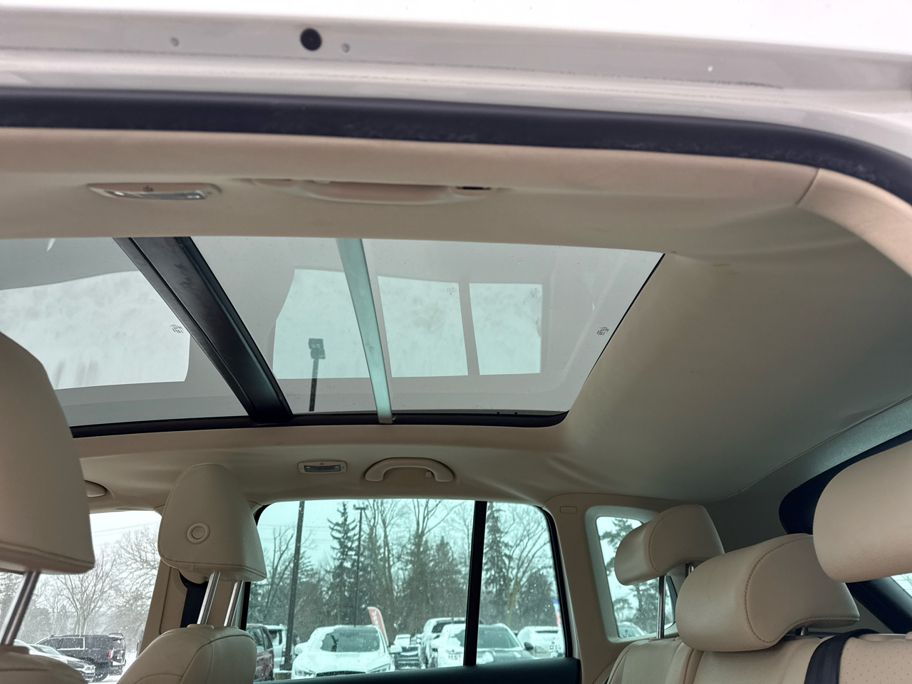 Volkswagen Tiguan 4WD 4dr S 4Motion 2011