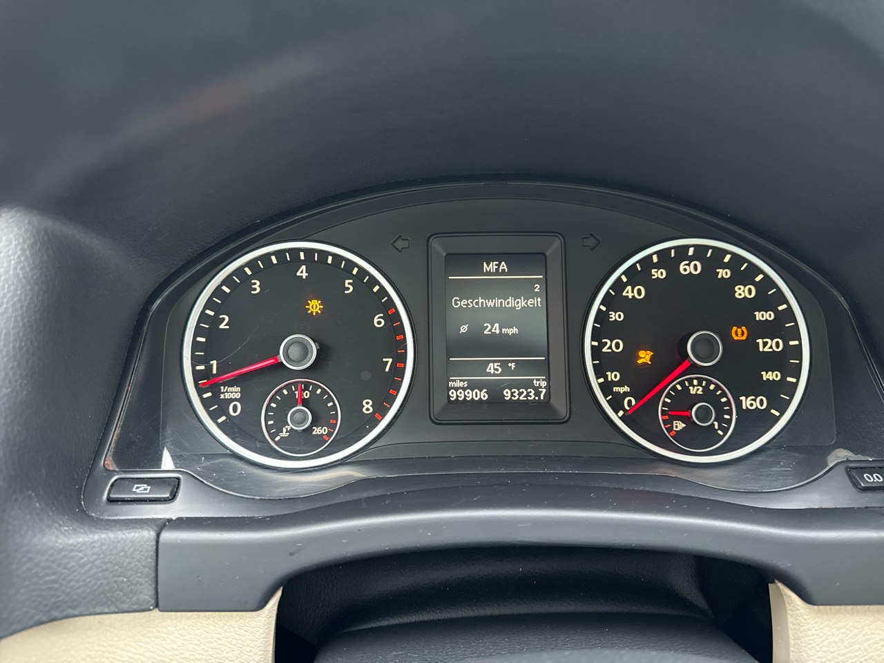 Volkswagen Tiguan 4WD 4dr S 4Motion 2011