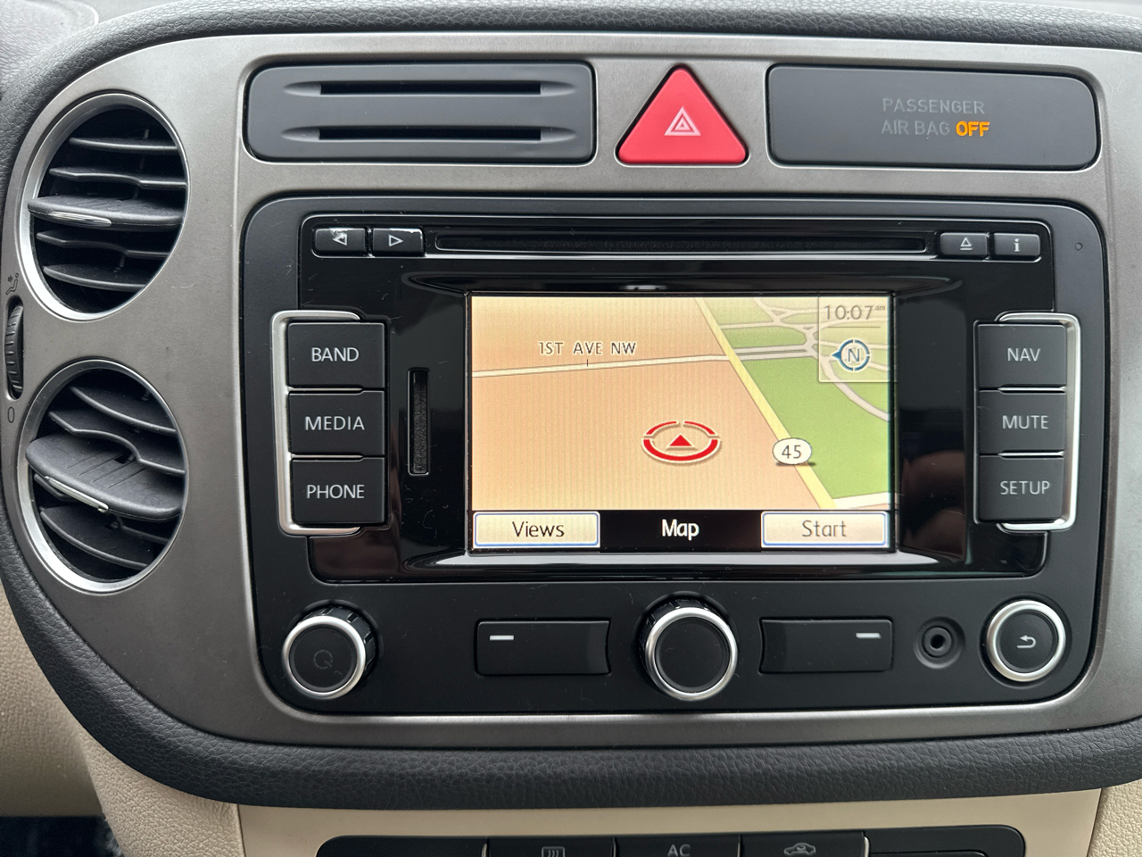 Volkswagen Tiguan 4WD 4dr S 4Motion 2011