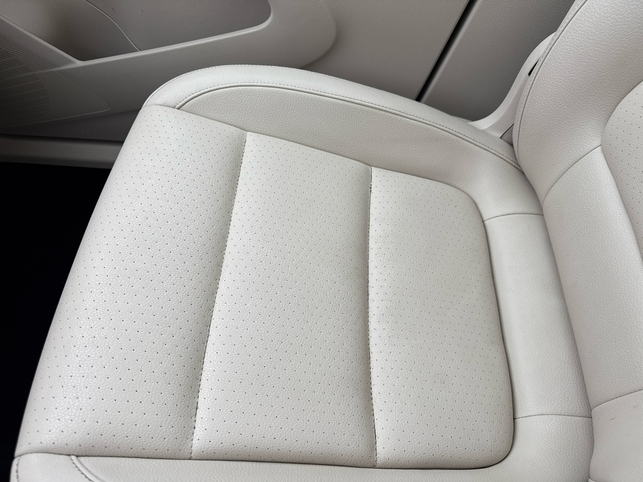 Volkswagen Tiguan 4WD 4dr S 4Motion 2011